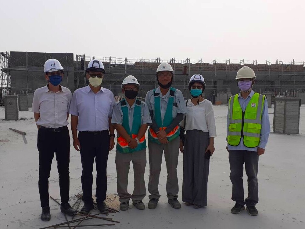 武漢機械宋董事長工區視察 _1_.jpg